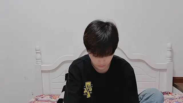 Snapshot of xiaoyi2563 chatting on October 23, 2025, 1:21 pm xiaoyi2563 online show from October 23, 2025, 1:21 pm