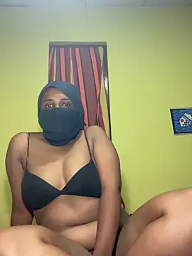 Snapshot of Queen_BS chatting on October 19, 2025, 11:35 am Queen BS online show from October 19, 2025, 11:35 am