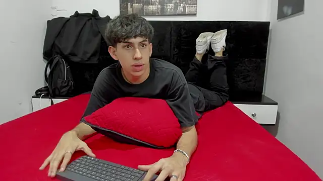 Aaron Spencer13 online show from September 18, 2025, 7:17 pm