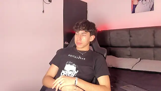 Aaron Spencer13 online show from October 3, 2025, 6:31 pm