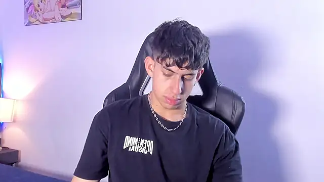 Aaron Spencer13 online show from October 20, 2025, 6:41 pm