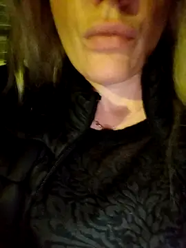 Madamx14 online show from November 3, 2025, 6:55 pm