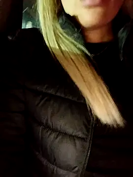 Madamx14 online show from October 6, 2025, 5:35 pm