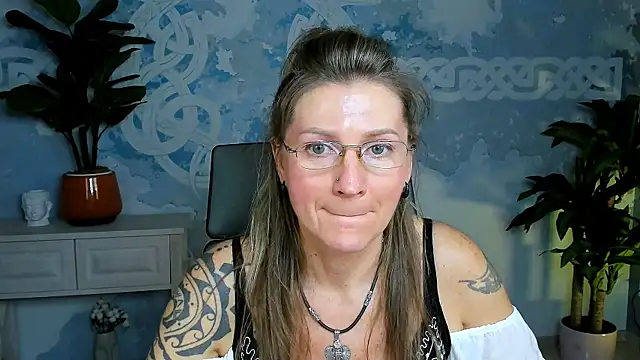 UmaSpace online show from September 22, 2025, 2:01 pm