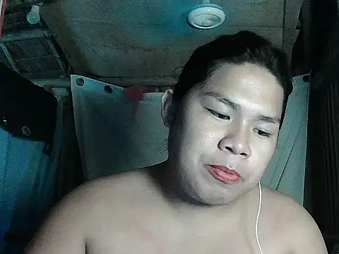 Huntrix2025 online show from April 12, 2026, 12:52 pm