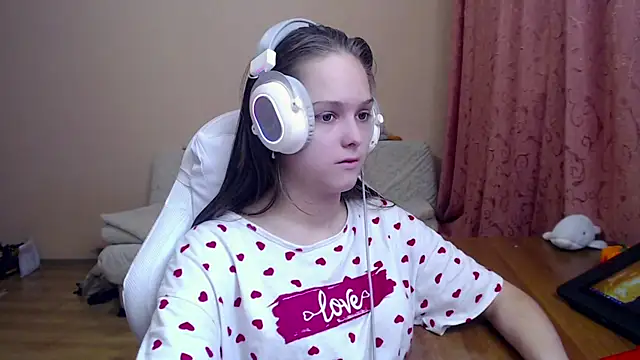 SharybbFace online show from October 16, 2025, 3:31 pm