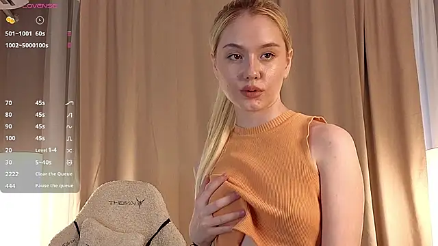 Snapshot of Flirty_lee chatting on September 27, 2025, 2:12 pm Flirty lee online show from September 27, 2025, 2:12 pm