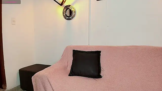 lisa andruu online show from October 12, 2025, 1:56 pm