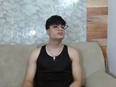 lisa andruu online show from October 19, 2025, 1:58 pm