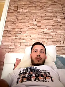 daddyzx12 online show from September 13, 2025, 3:23 pm