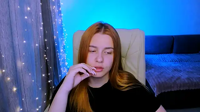 Snapshot of red__dizzy chatting on November 2, 2025, 7:13 am red  dizzy online show from November 2, 2025, 7:13 am