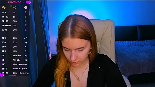 Snapshot of red__dizzy chatting on September 17, 2025, 7:49 pm red  dizzy online show from September 17, 2025, 7:49 pm