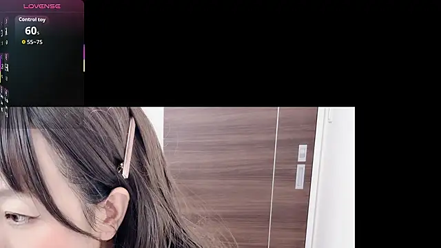 RIjiejie2 online show from September 22, 2025, 3:23 am