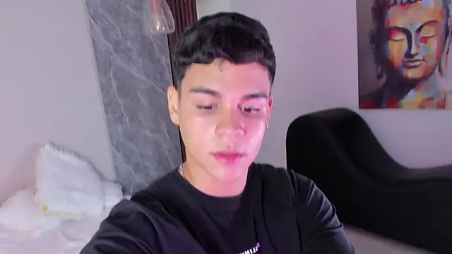 james jonnes online show from September 24, 2025, 7:53 pm