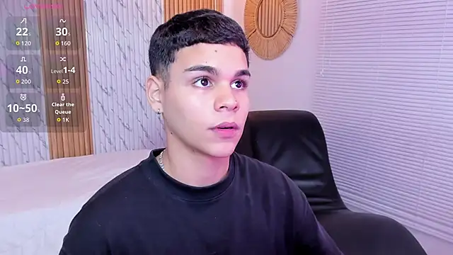 james jonnes online show from October 11, 2025, 7:59 pm