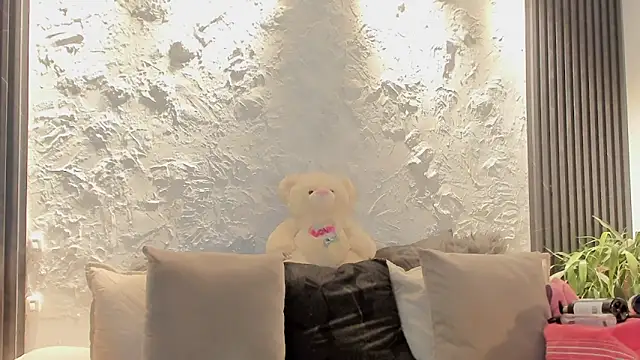 joselin rouse online show from April 8, 2026, 12:50 pm