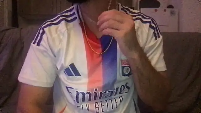 Snapshot of flambeur93 chatting on September 24, 2025, 6:31 am flambeur93 online show from September 24, 2025, 6:31 am