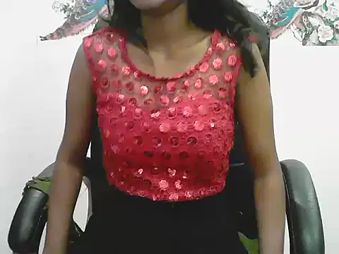 Snapshot of short_girl_ chatting on June 8, 2026, 5:24 pm short girl online show from June 8, 2026, 5:24 pm
