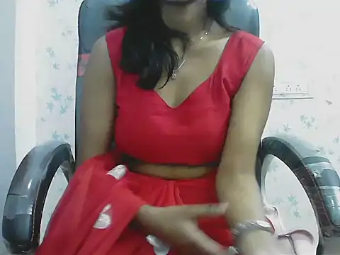 short girl  online show from March 30, 2026, 4:25 am