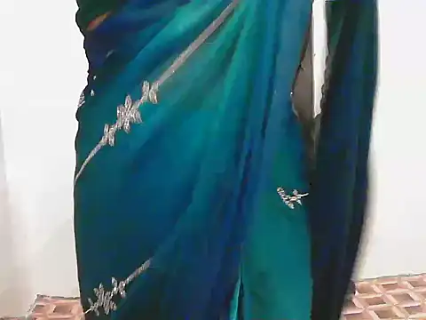 Snapshot of short_girl_ chatting on June 16, 2026, 4:51 pm short girl online show from June 16, 2026, 4:51 pm