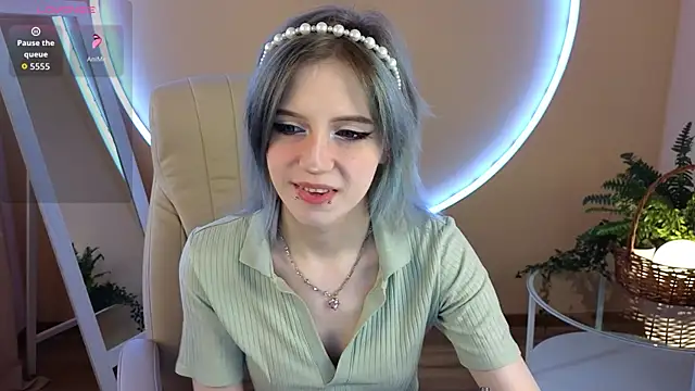 Snapshot of MorgyAsuna_ chatting on September 30, 2025, 1:39 pm MorgyAsuna  online show from September 30, 2025, 1:39 pm