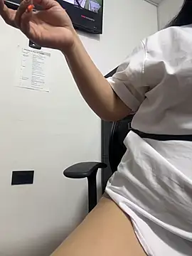 ROUSE SINCLAIR online show from November 12, 2025, 7:40 pm