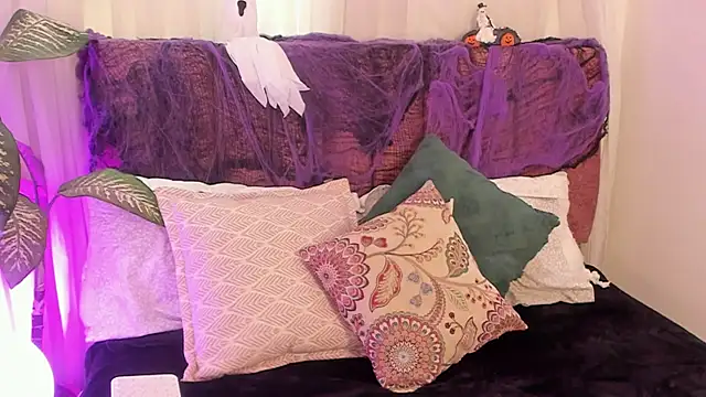 Snapshot of Keiiry_ chatting on October 24, 2025, 8:08 pm Keiiry online show from October 24, 2025, 8:08 pm