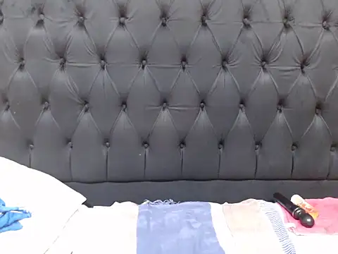 Snapshot of SexyBeverly_ chatting on September 22, 2025, 5:30 pm SexyBeverly  online show from September 22, 2025, 5:30 pm