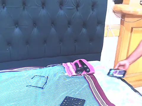 Snapshot of SexyBeverly_ chatting on September 16, 2025, 4:08 pm SexyBeverly  online show from September 16, 2025, 4:08 pm