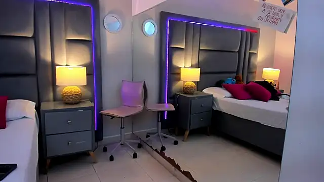 LaylaaDoll online show from January 10, 2026, 5:52 pm