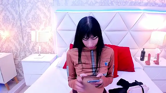 LaylaaDoll online show from November 11, 2025, 5:41 pm