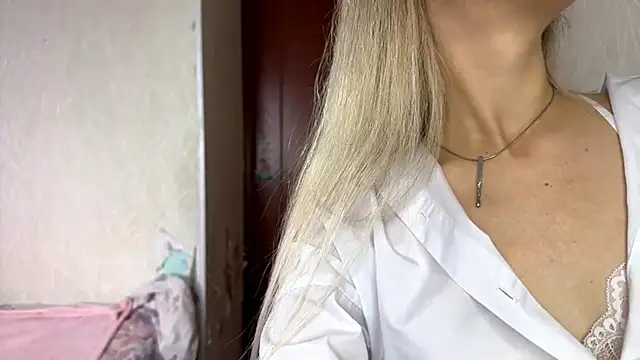 Snapshot of AnnabellVuyovich chatting on September 21, 2025, 7:35 am AnnabellVuyovich online show from September 21, 2025, 7:35 am