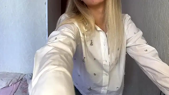 Snapshot of AnnabellVuyovich chatting on September 20, 2025, 10:20 am AnnabellVuyovich online show from September 20, 2025, 10:20 am