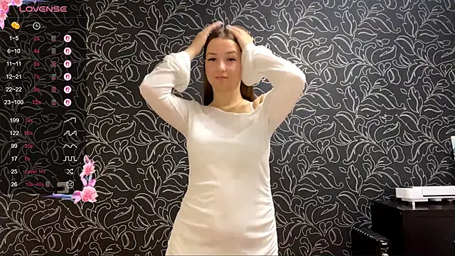 Snapshot of GemmaGunter chatting on October 30, 2025, 8:06 pm GemmaGunter online show from October 30, 2025, 8:06 pm