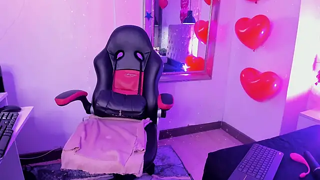 Snapshot of susan_dl chatting on February 28, 2026, 5:23 pm susan dl online show from February 28, 2026, 5:23 pm