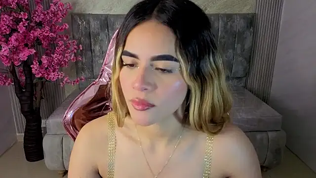 Snapshot of lilith4_s chatting on October 25, 2025, 8:42 pm lilith4 s online show from October 25, 2025, 8:42 pm