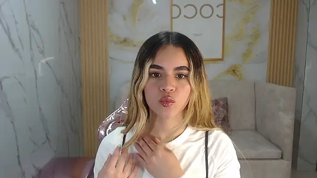 Snapshot of lilith4_s chatting on October 1, 2025, 8:46 pm lilith4 s online show from October 1, 2025, 8:46 pm