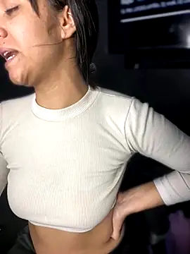 Snapshot of Isabella-Teen chatting on October 18, 2025, 2:02 am Isabella-Teen online show from October 18, 2025, 2:02 am