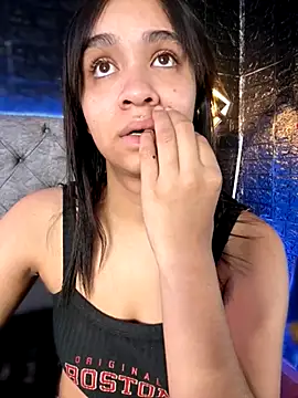 Snapshot of Isabella-Teen chatting on September 26, 2025, 2:18 am Isabella-Teen online show from September 26, 2025, 2:18 am