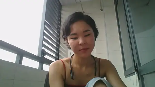 JennyCarpenter online show from October 4, 2025, 12:01 am