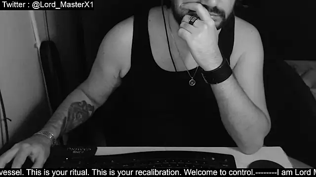 Snapshot of Lord_MasterX chatting on October 3, 2025, 2:04 am Lord MasterX online show from October 3, 2025, 2:04 am