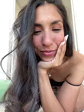 MaddyX   online show from December 3, 2025, 8:08 pm