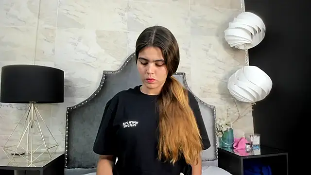 Snapshot of isabel_09 chatting on October 3, 2025, 2:59 am isabel 09 online show from October 3, 2025, 2:59 am