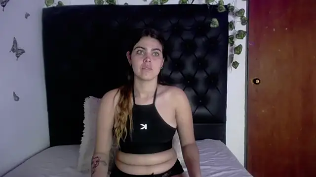 isabel 09 online show from April 4, 2026, 12:12 pm