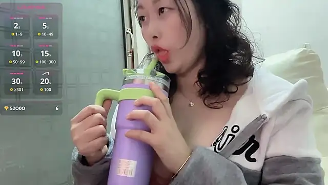 Snapshot of feifei1234 chatting on October 24, 2025, 12:15 pm feifei1234 online show from October 24, 2025, 12:15 pm