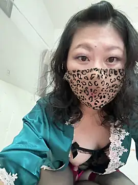 Snapshot of feifei1234 chatting on October 12, 2025, 12:23 am feifei1234 online show from October 12, 2025, 12:23 am