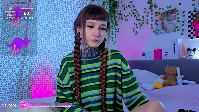 LilithPoison online show from May 28, 2026, 2:41 am