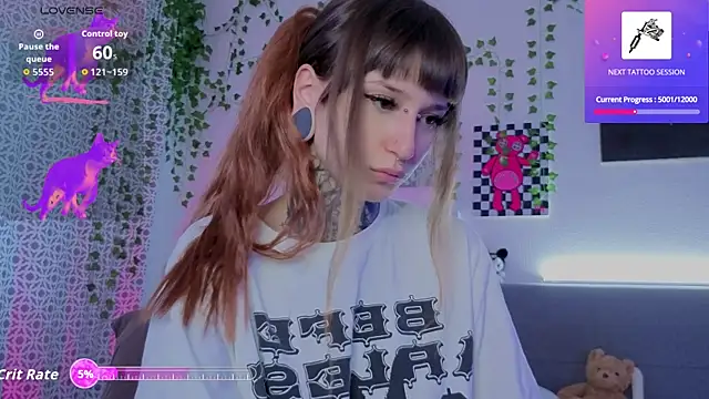 Snapshot of LilithPoison chatting on June 21, 2026, 6:03 pm LilithPoison online show from June 21, 2026, 6:03 pm