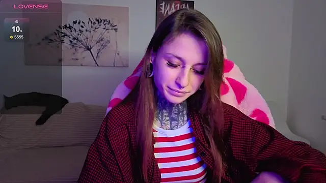 LilithPoison online show from September 24, 2025, 5:41 pm