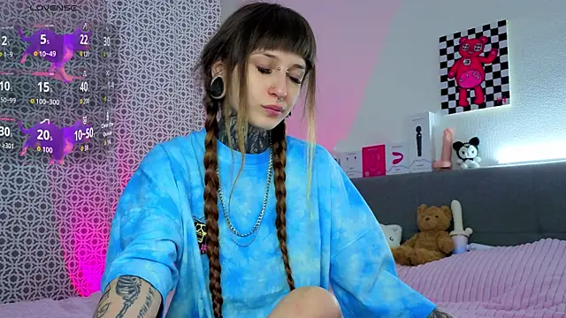 LilithPoison online show from March 15, 2026, 6:37 pm